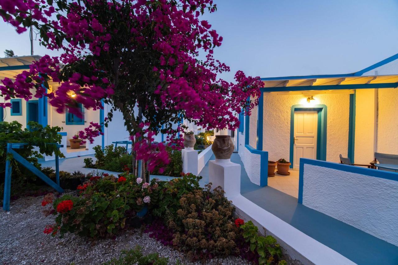Ancient Thera Apartments Kamari  Exterior photo